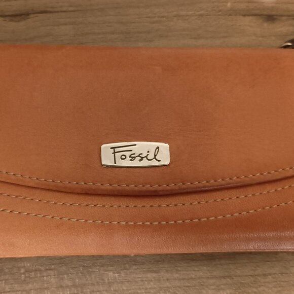 Fossil Women Clutch Wallet Brown Leather Checkbook Credit Card Holder **Read** - Picture 3 of 16